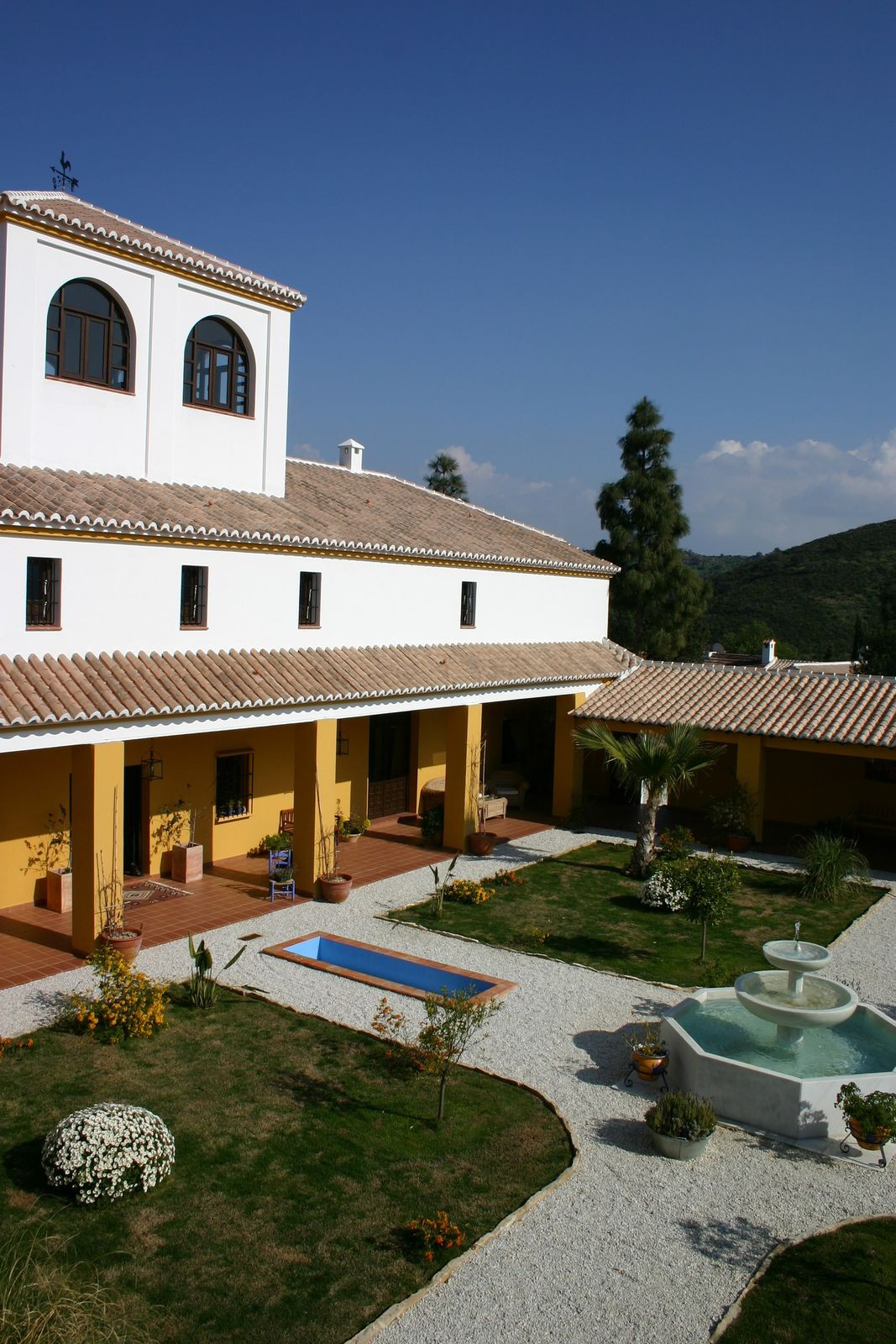 Finca - Cortijo in Almogía-12