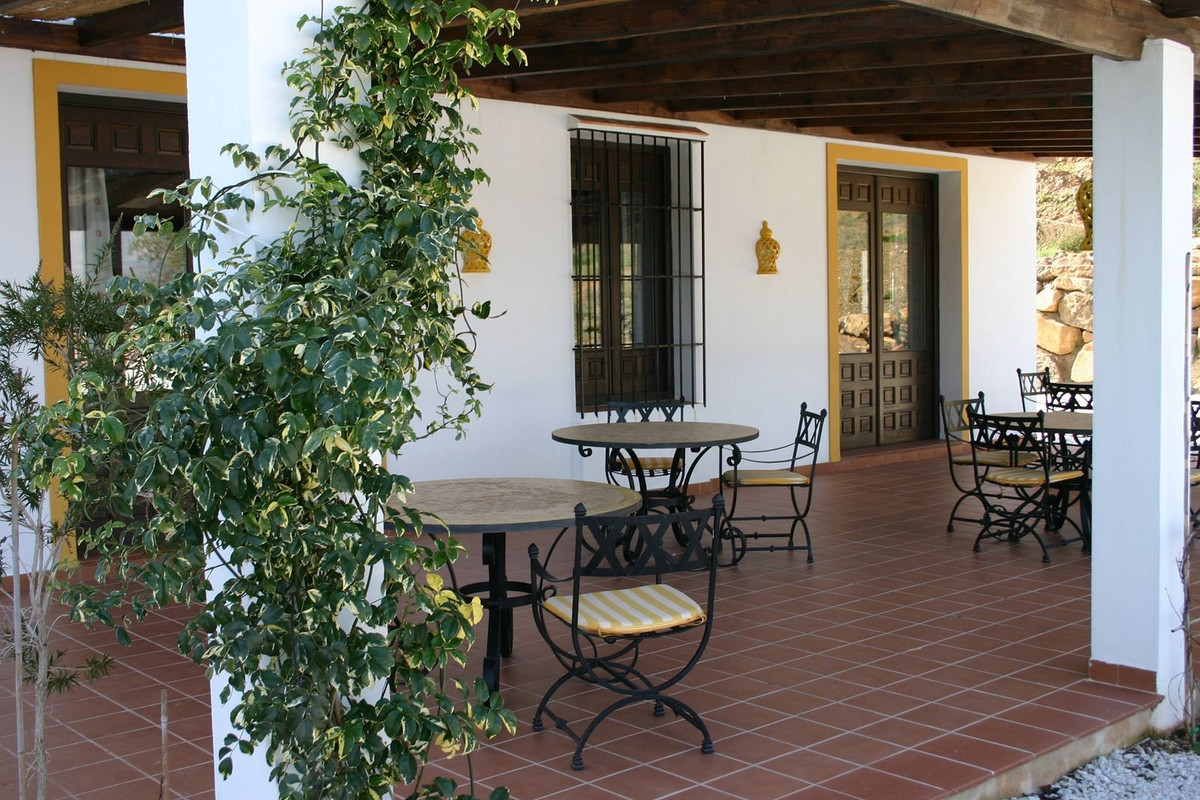 Finca - Cortijo in Almogía-19