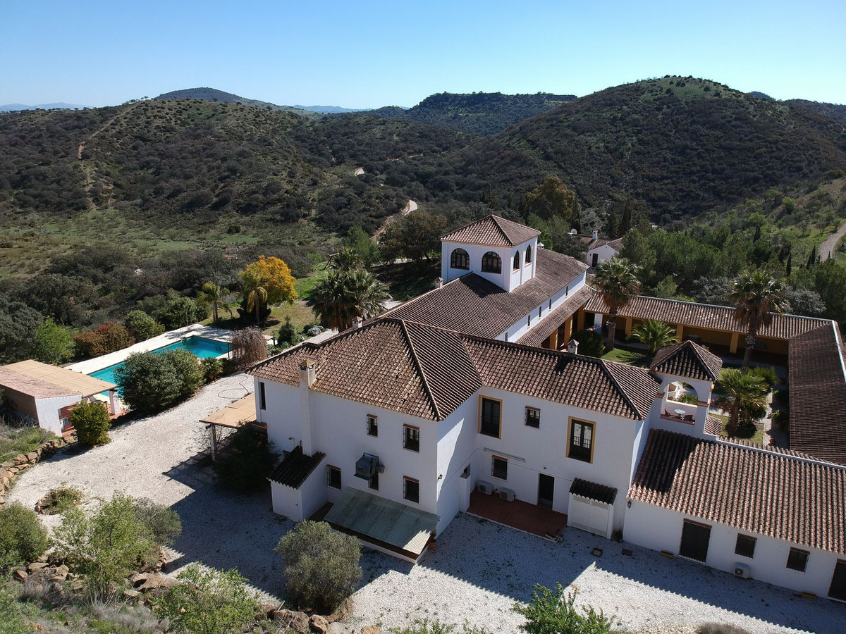 Finca - Cortijo in Almogía-5
