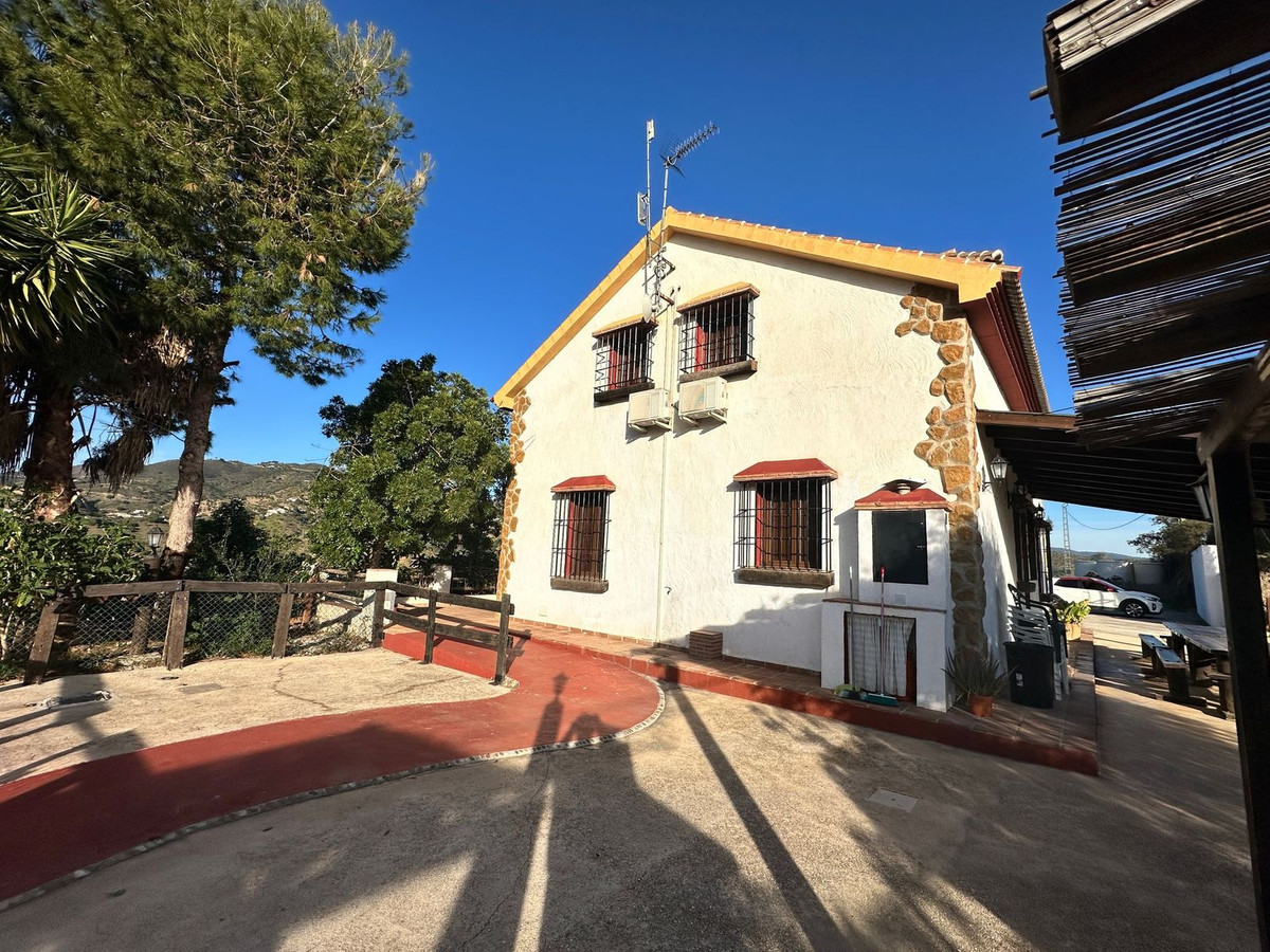 Finca - Cortijo in Almogía-29