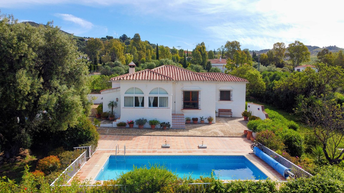 Detached Villa te koop in Almogía | 2 slaapkamers H5026105