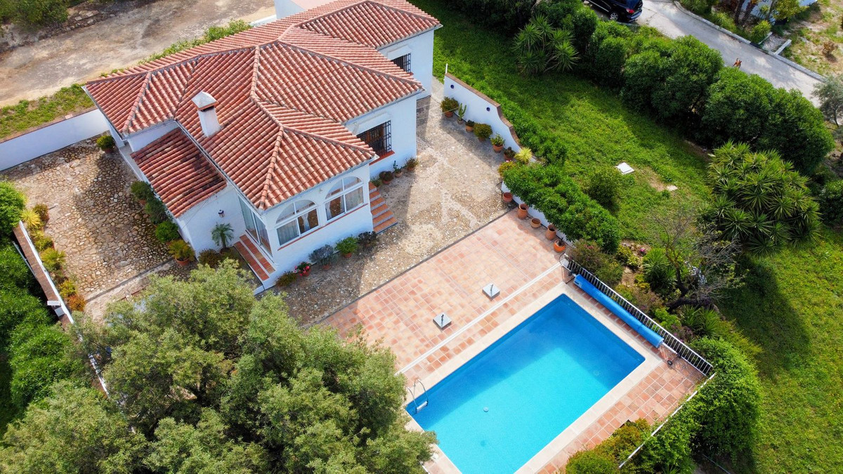 Detached Villa te koop in Almogía | 2 slaapkamers H5026105