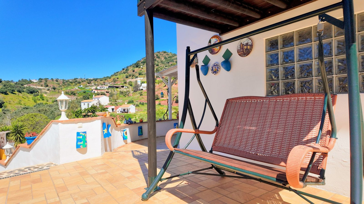 Finca - Cortijo te koop in Almogía | 7 slaapkamers H5026108