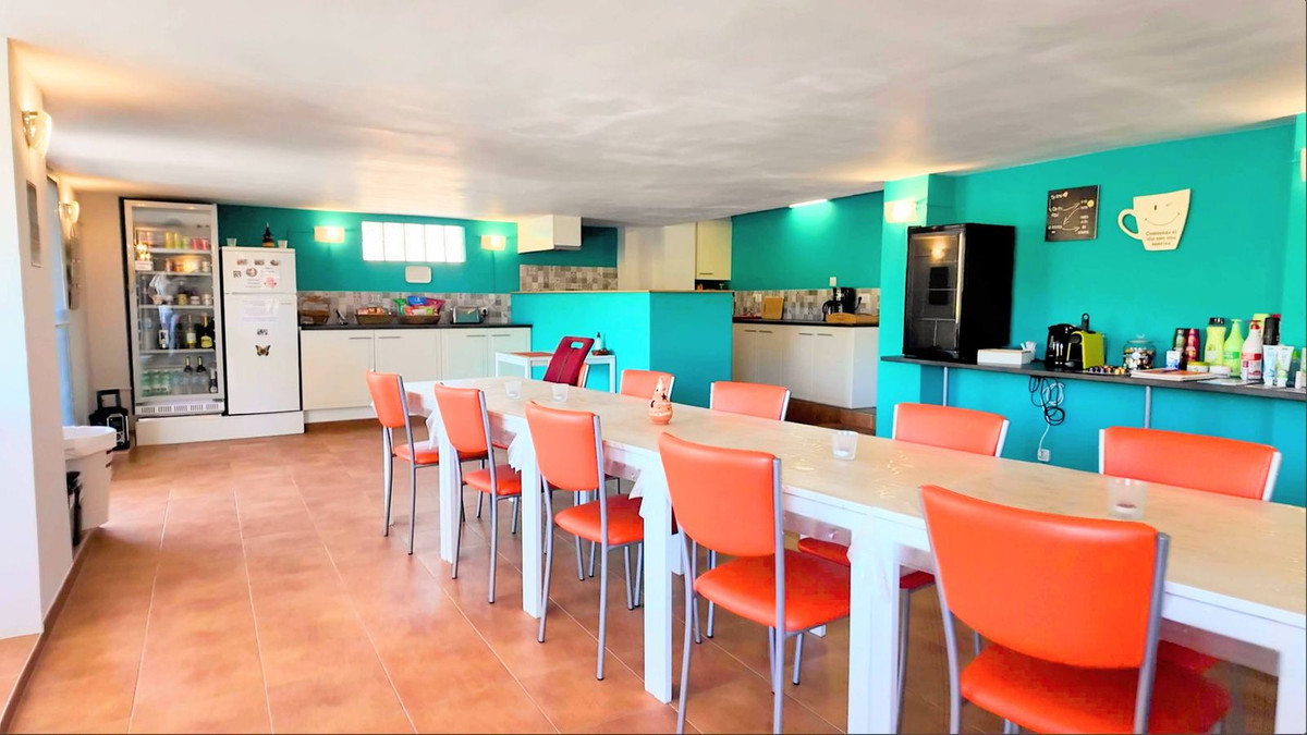 Finca - Cortijo te koop in Almogía | 7 slaapkamers H5026108