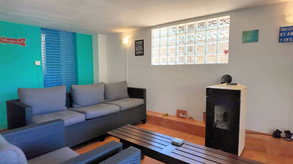 Finca - Cortijo te koop in Almogía | 7 slaapkamers H5026108