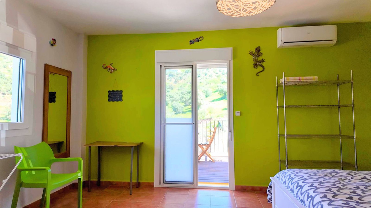 Finca - Cortijo te koop in Almogía | 7 slaapkamers H5026108