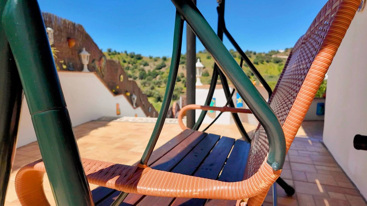 Finca - Cortijo te koop in Almogía | 7 slaapkamers H5026108