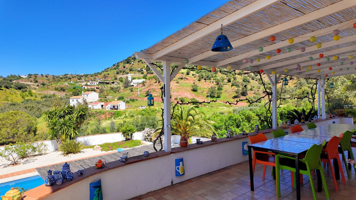 Finca - Cortijo te koop in Almogía | 7 slaapkamers H5026108