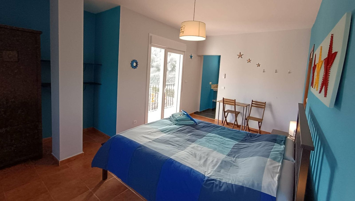Detached Villa te koop in Almogía | 6 slaapkamers H5075527