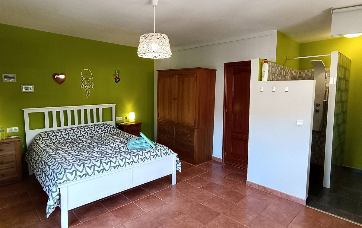 Detached Villa te koop in Almogía | 6 slaapkamers H5075527