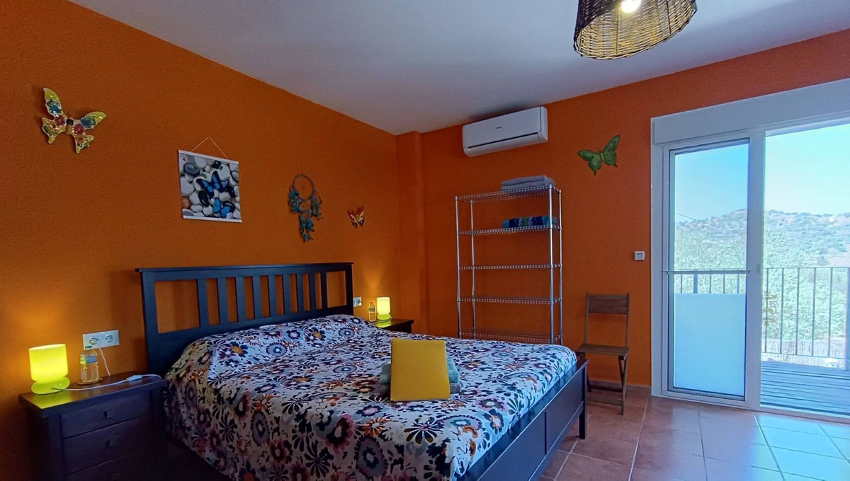 Detached Villa te koop in Almogía | 6 slaapkamers H5075527