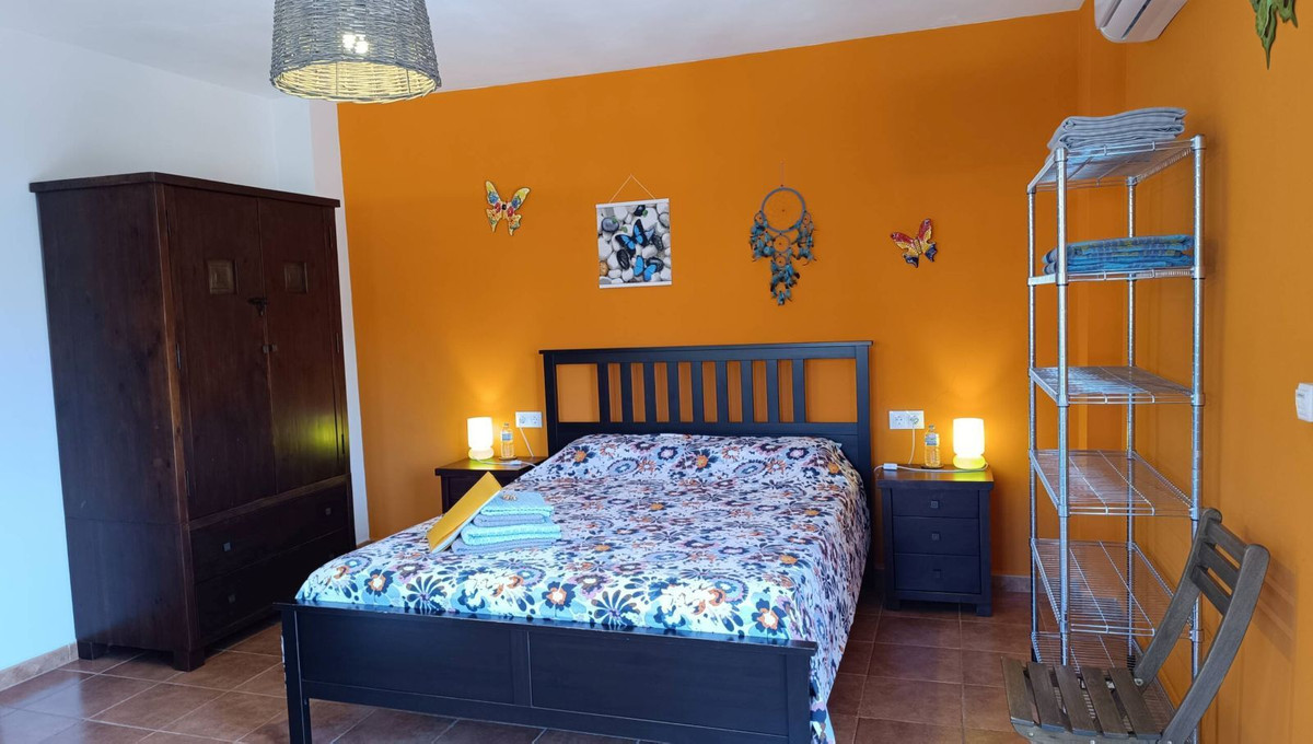 Detached Villa te koop in Almogía | 6 slaapkamers H5075527