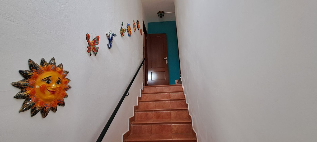 Detached Villa te koop in Almogía | 6 slaapkamers H5075527