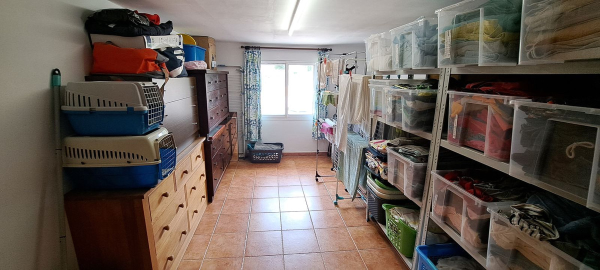 Detached Villa te koop in Almogía | 6 slaapkamers H5075527