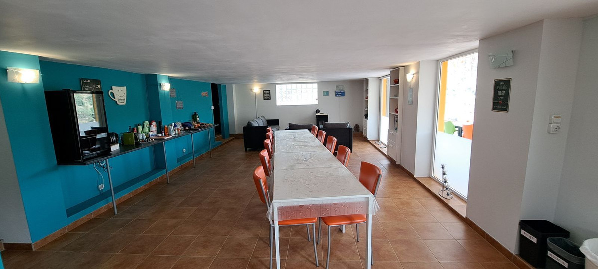 Detached Villa te koop in Almogía | 6 slaapkamers H5075527