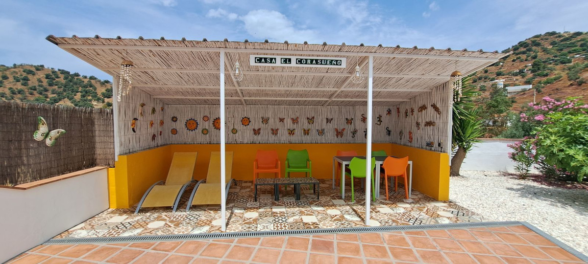 Detached Villa te koop in Almogía | 6 slaapkamers H5075527