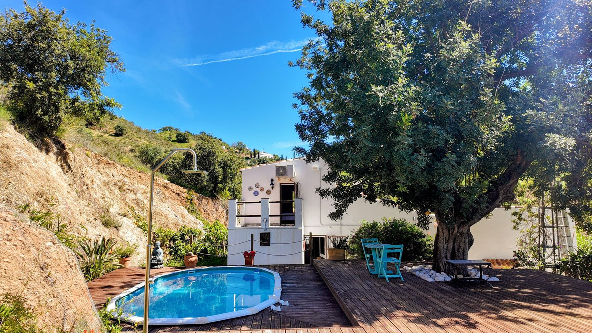Finca - Cortijo te koop in Almogía | 3 slaapkamers H5115187