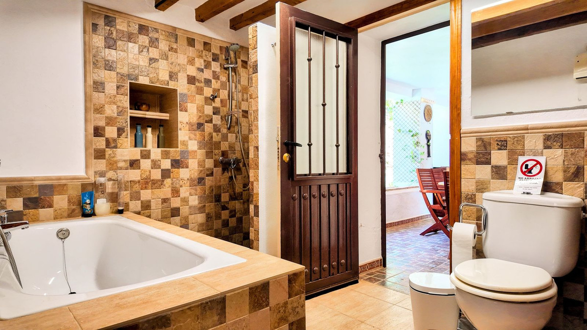 Finca - Cortijo te koop in Almogía | 3 slaapkamers H5115187