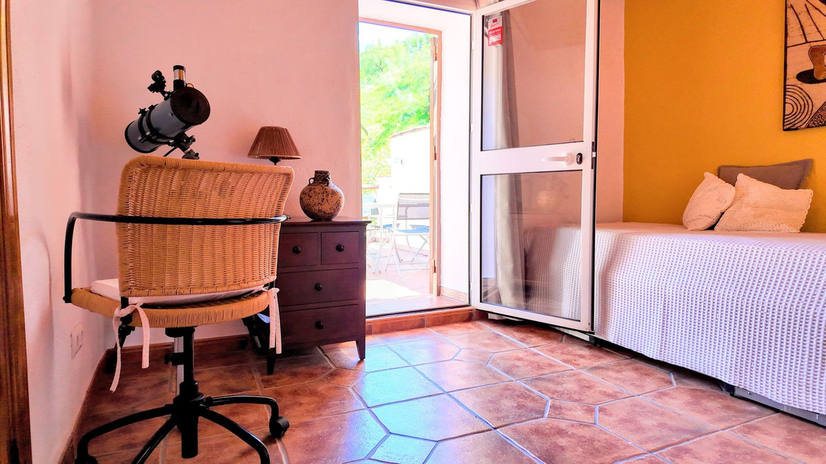 Finca - Cortijo te koop in Almogía | 3 slaapkamers H5115187