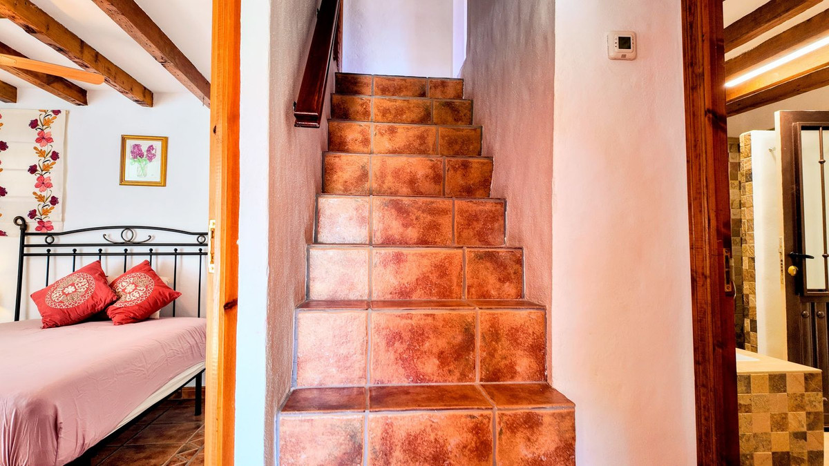 Finca - Cortijo te koop in Almogía | 3 slaapkamers H5115187
