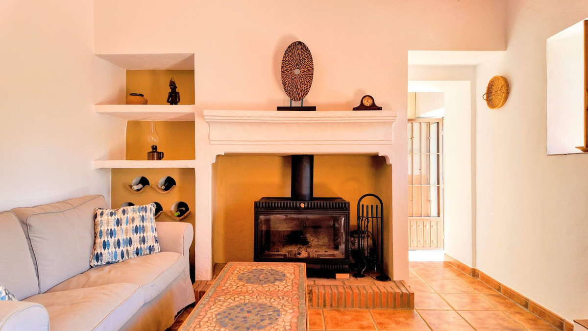 Finca - Cortijo te koop in Almogía | 3 slaapkamers H5115187