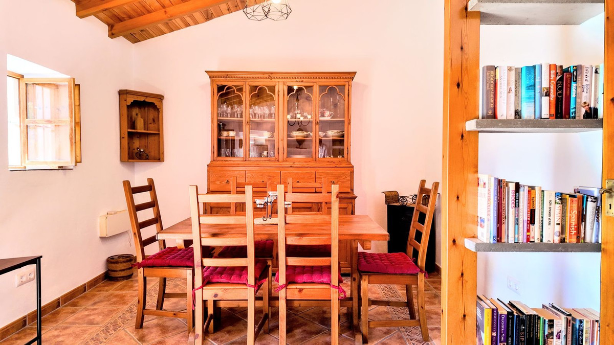 Finca - Cortijo te koop in Almogía | 3 slaapkamers H5115187