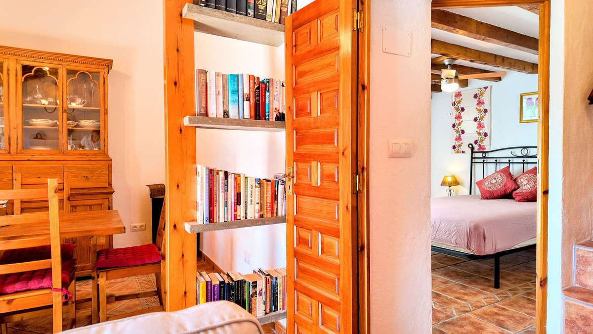 Finca - Cortijo te koop in Almogía | 3 slaapkamers H5115187