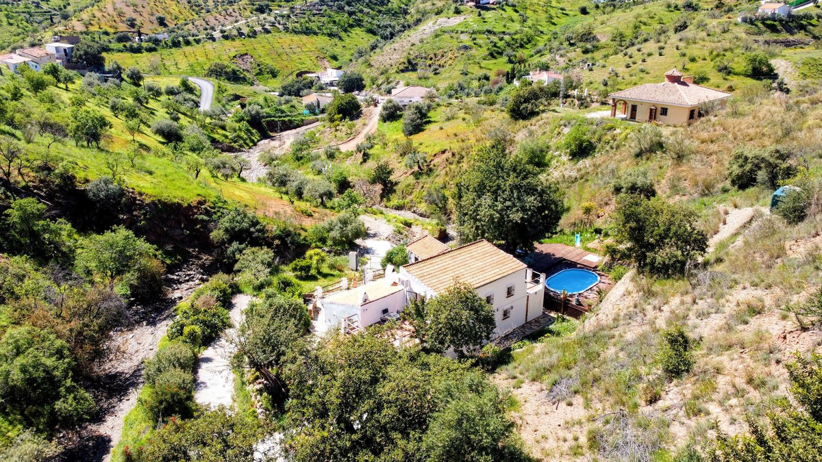 Finca - Cortijo te koop in Almogía | 3 slaapkamers H5115187