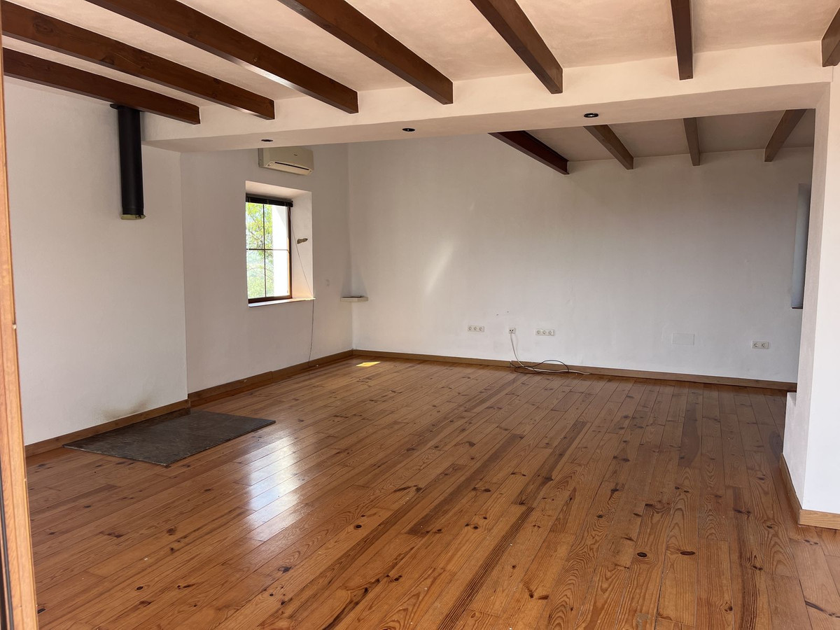 Finca - Cortijo te koop in Almogía | 4 slaapkamers H5213881