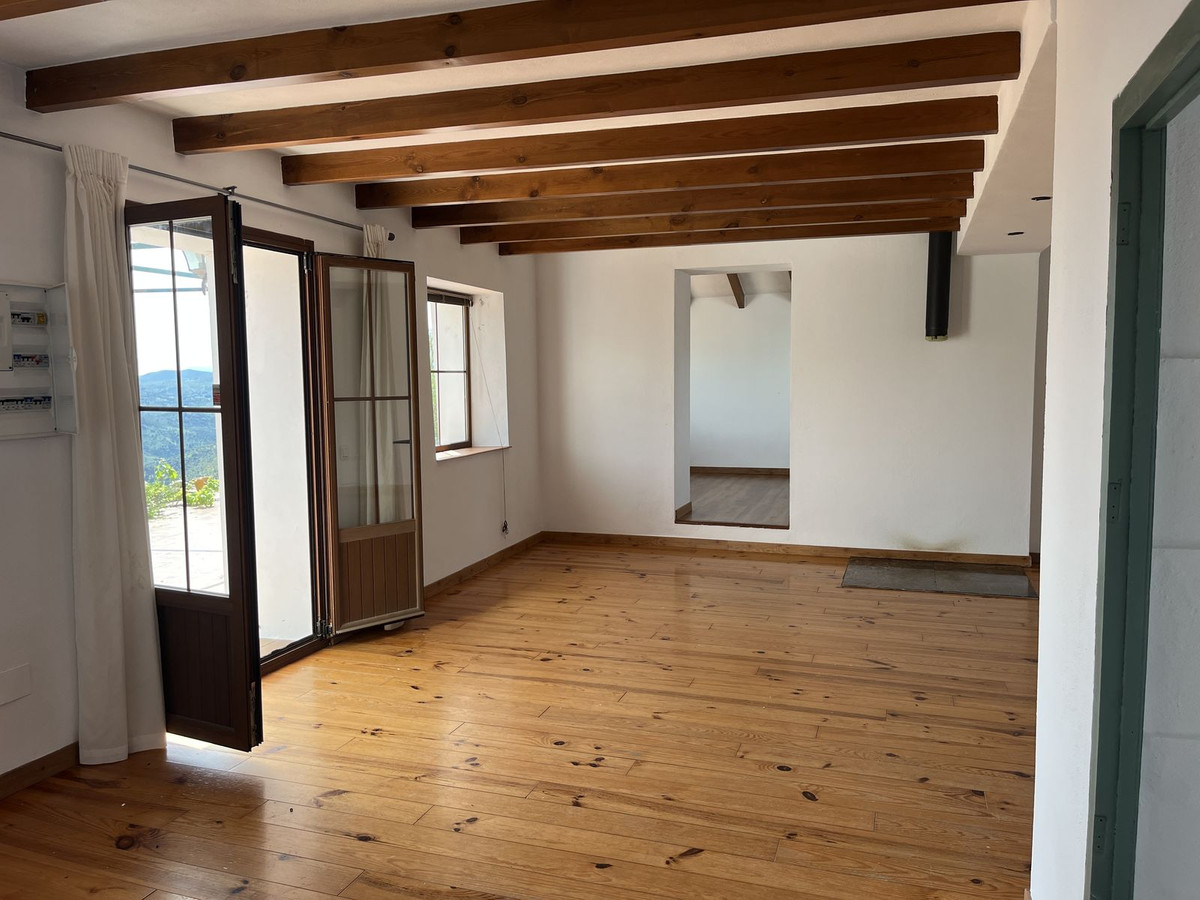 Finca - Cortijo te koop in Almogía | 4 slaapkamers H5213881