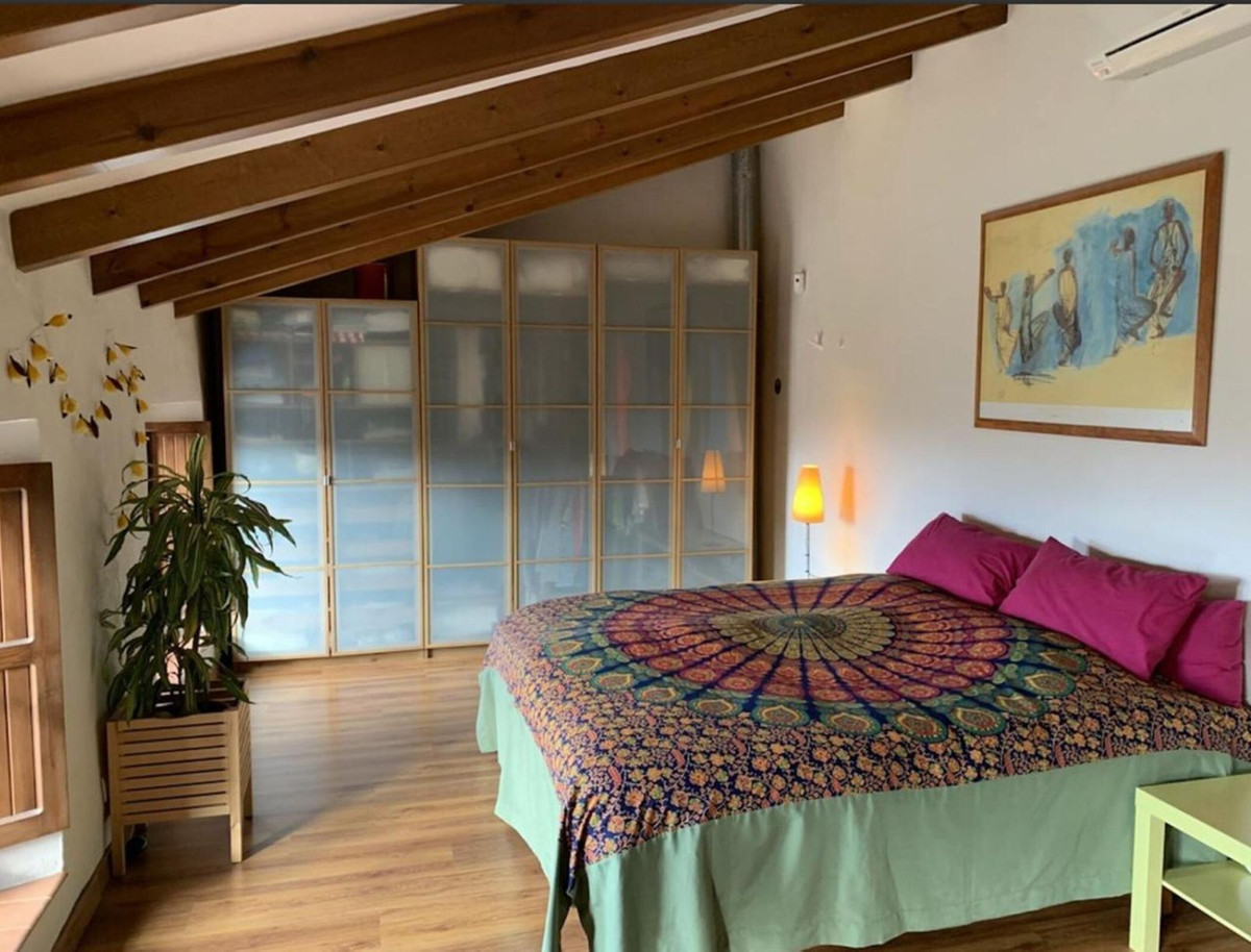 Finca - Cortijo te koop in Almogía | 4 slaapkamers H5213881