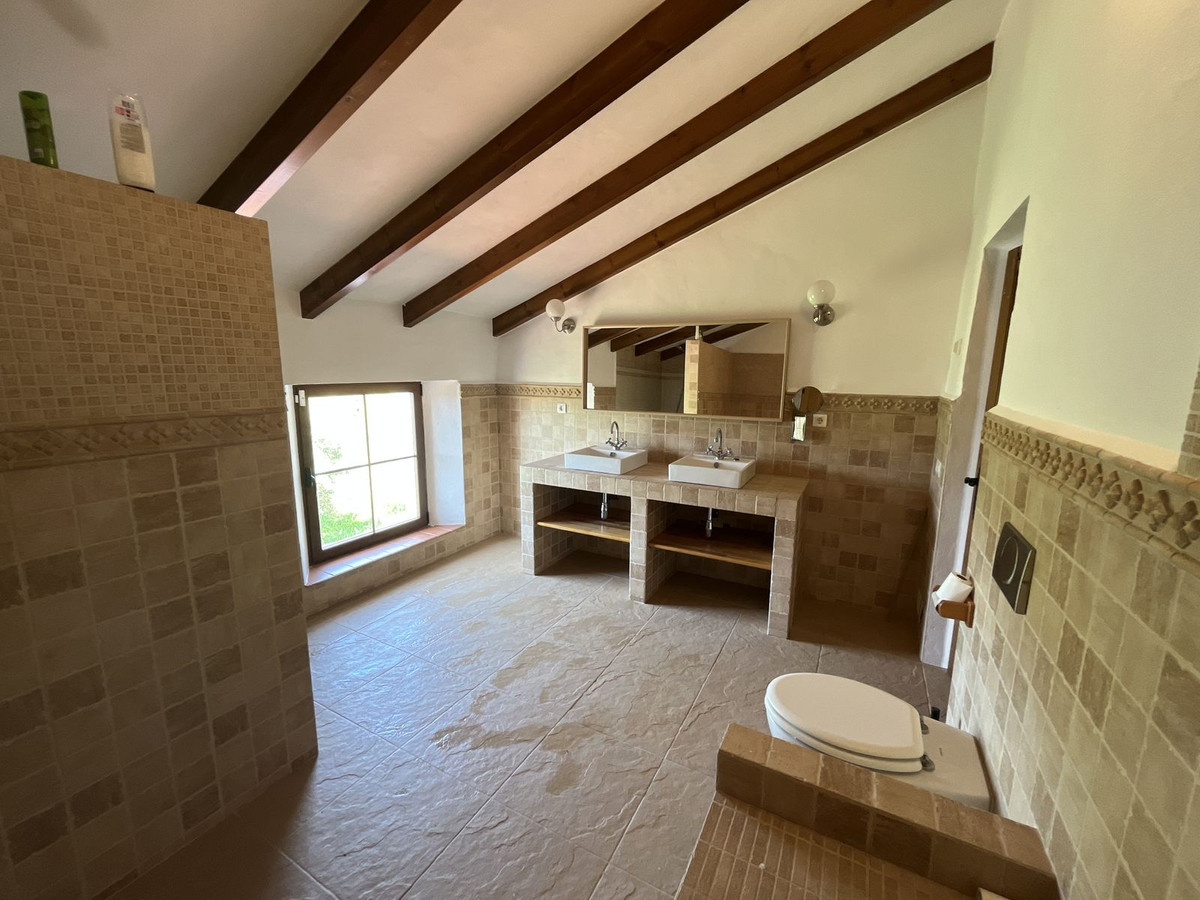 Finca - Cortijo te koop in Almogía | 4 slaapkamers H5213881