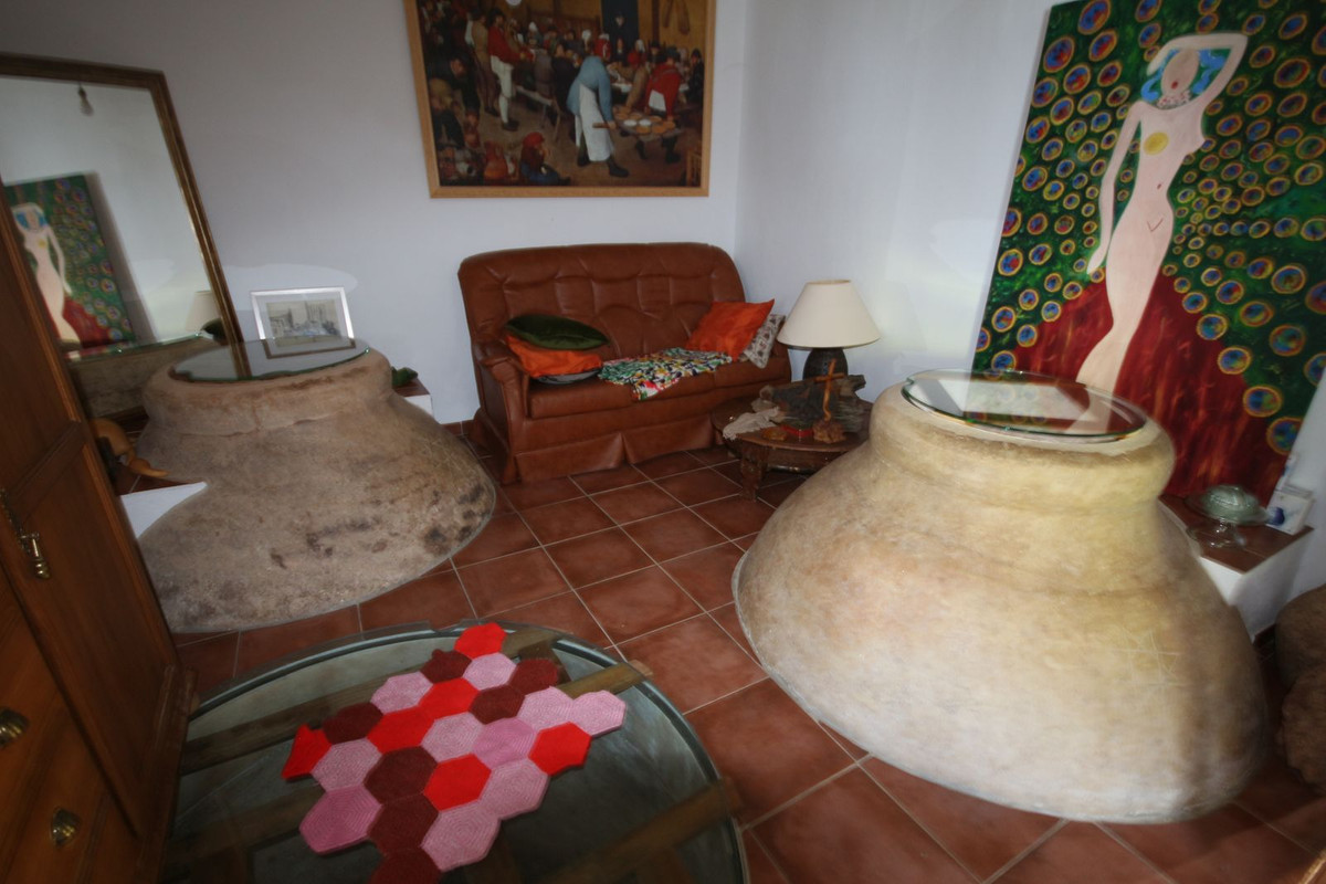 Finca - Cortijo te koop in Almogía | 20 slaapkamers H5310967