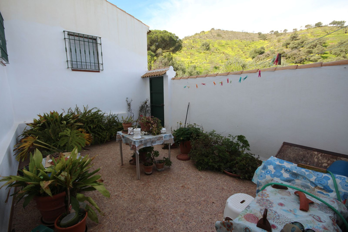 Finca - Cortijo te koop in Almogía | 20 slaapkamers H5310967