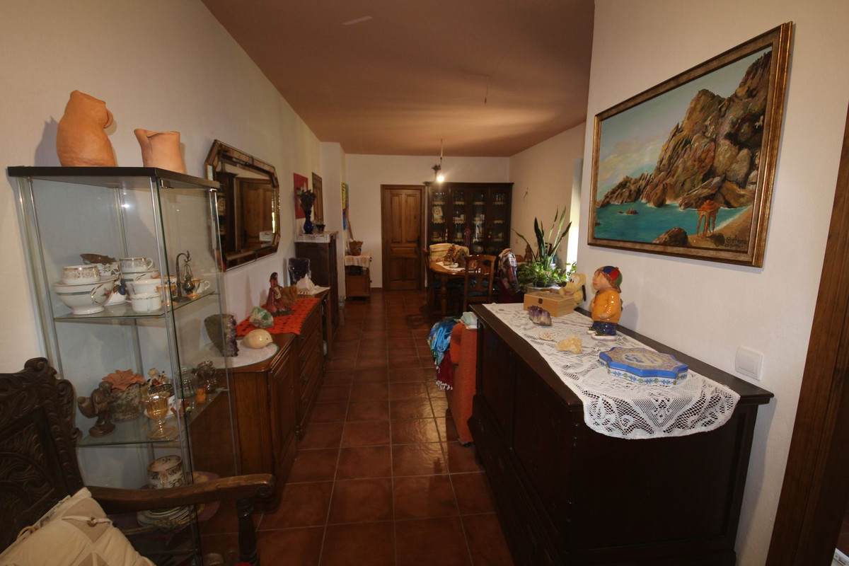 Finca - Cortijo te koop in Almogía | 20 slaapkamers H5310967
