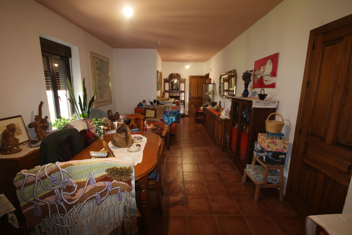 Finca - Cortijo te koop in Almogía | 20 slaapkamers H5310967