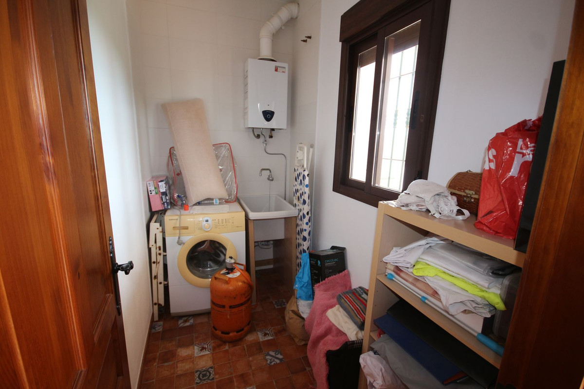 Finca - Cortijo te koop in Almogía | 20 slaapkamers H5310967