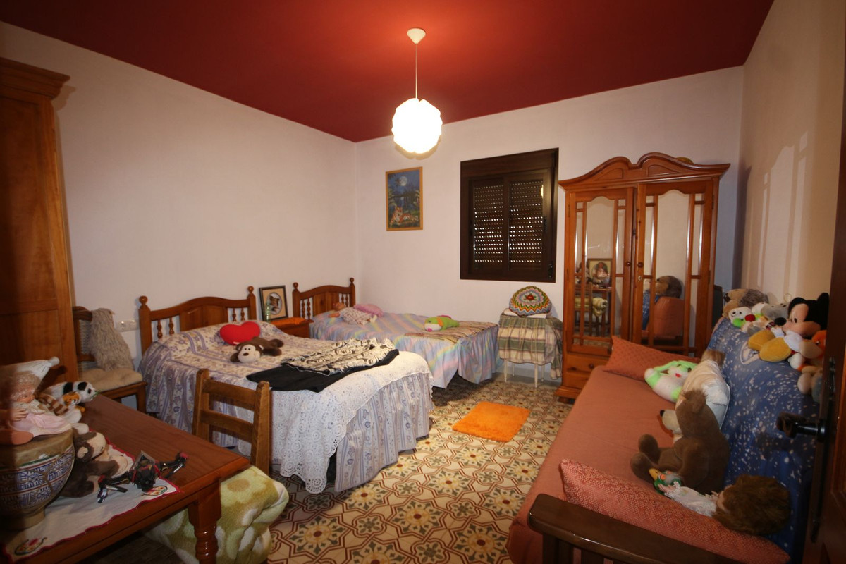 Finca - Cortijo te koop in Almogía | 20 slaapkamers H5310967