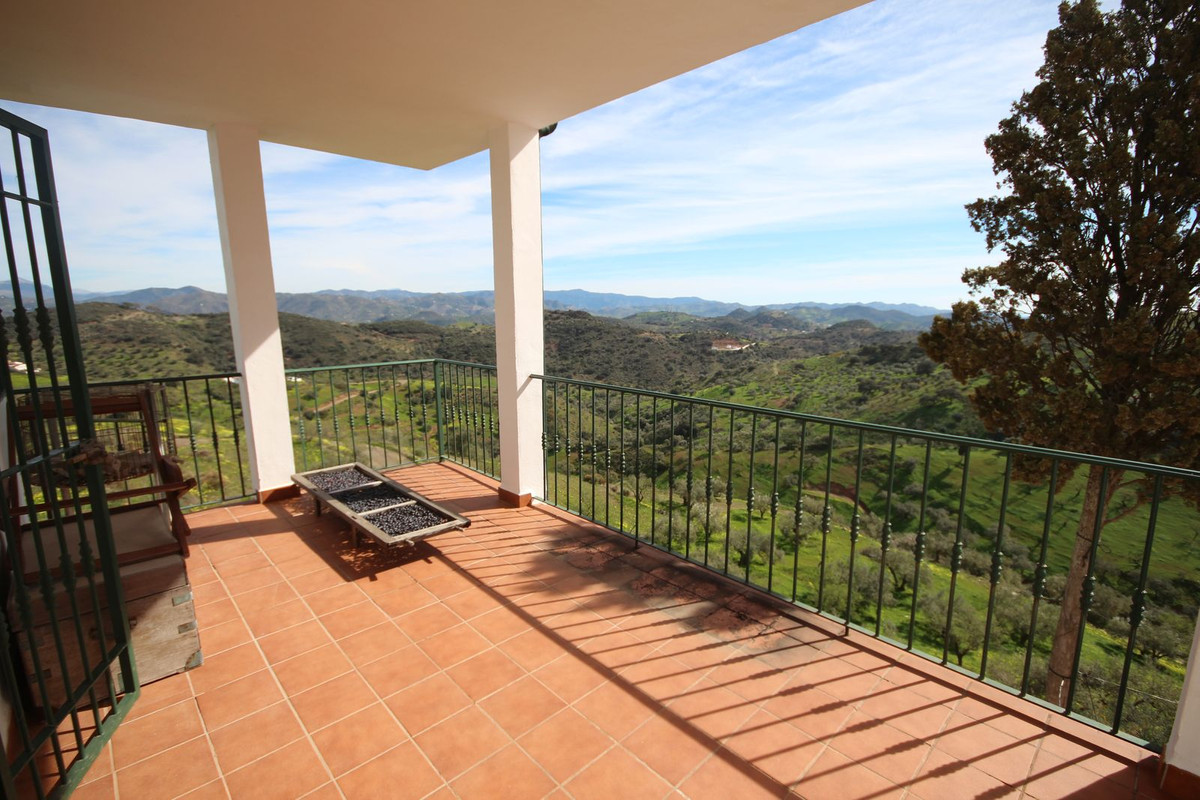 Finca - Cortijo te koop in Almogía | 20 slaapkamers H5310967