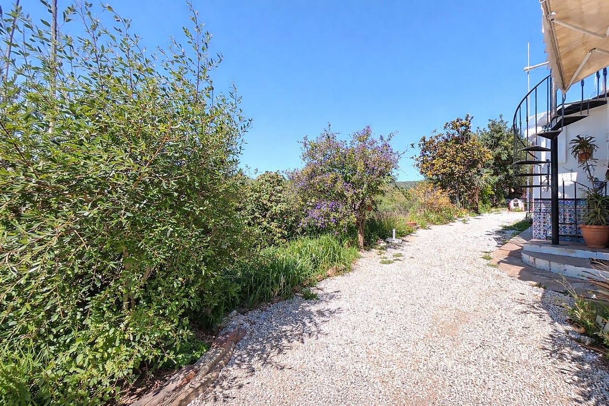 Finca - Cortijo te koop in Almogía | 2 slaapkamers H5349466