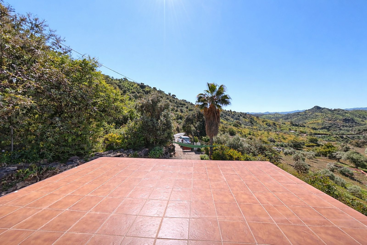 Finca - Cortijo te koop in Almogía | 2 slaapkamers H5349466
