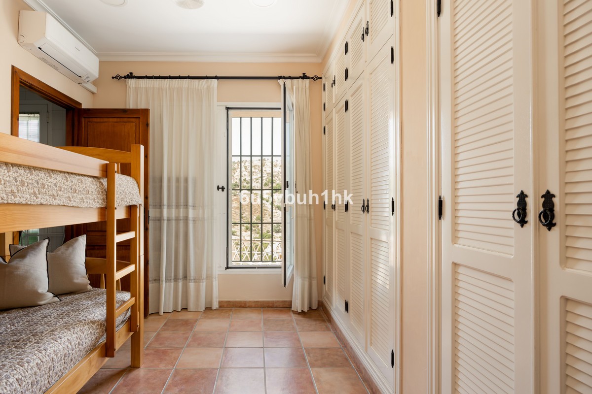 Property main view 38
