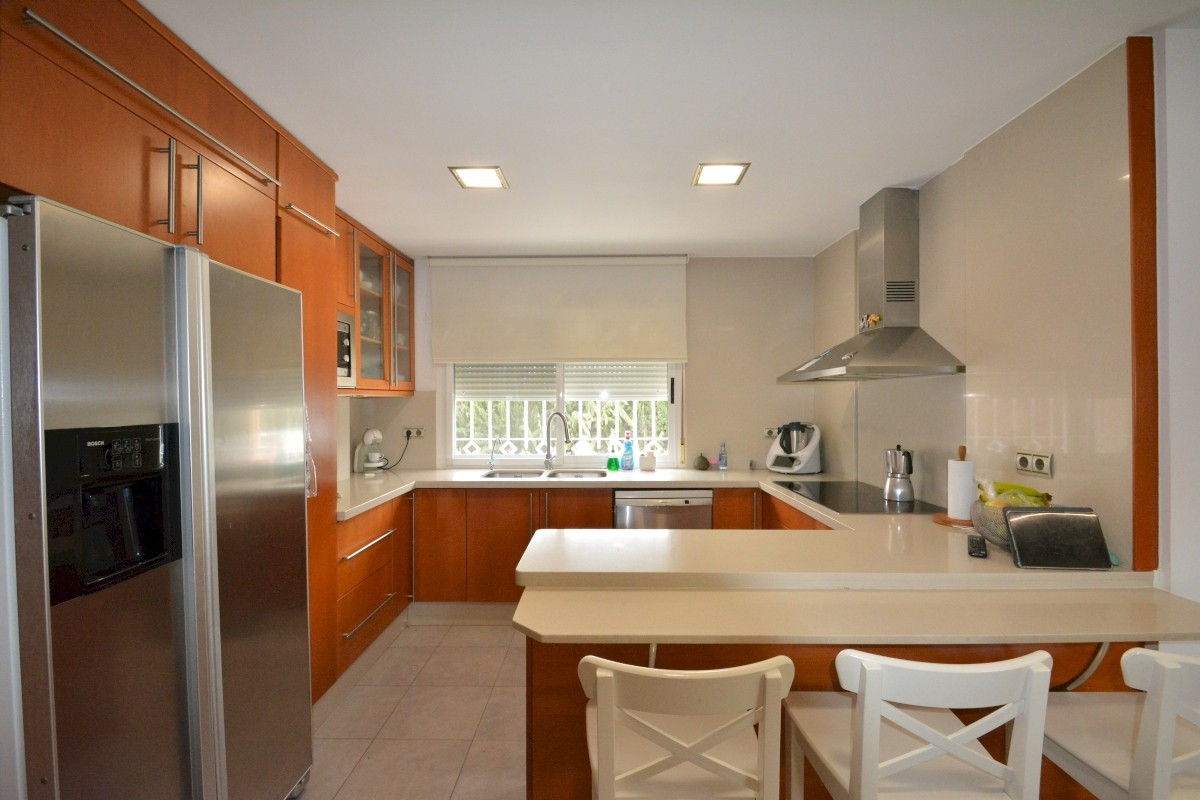 Finca - Cortijo te koop in Almoradi | 4 slaapkamers H4904158