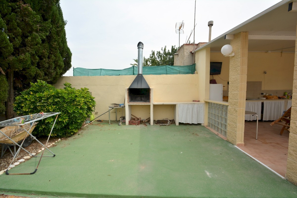 Finca - Cortijo te koop in Almoradi | 4 slaapkamers H4904158