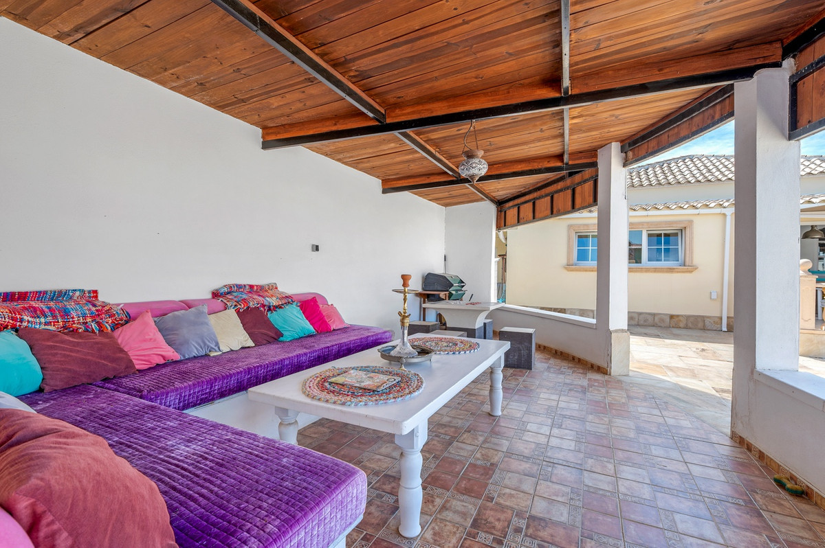Finca - Cortijo te koop in Almoradi | 6 slaapkamers H5214010