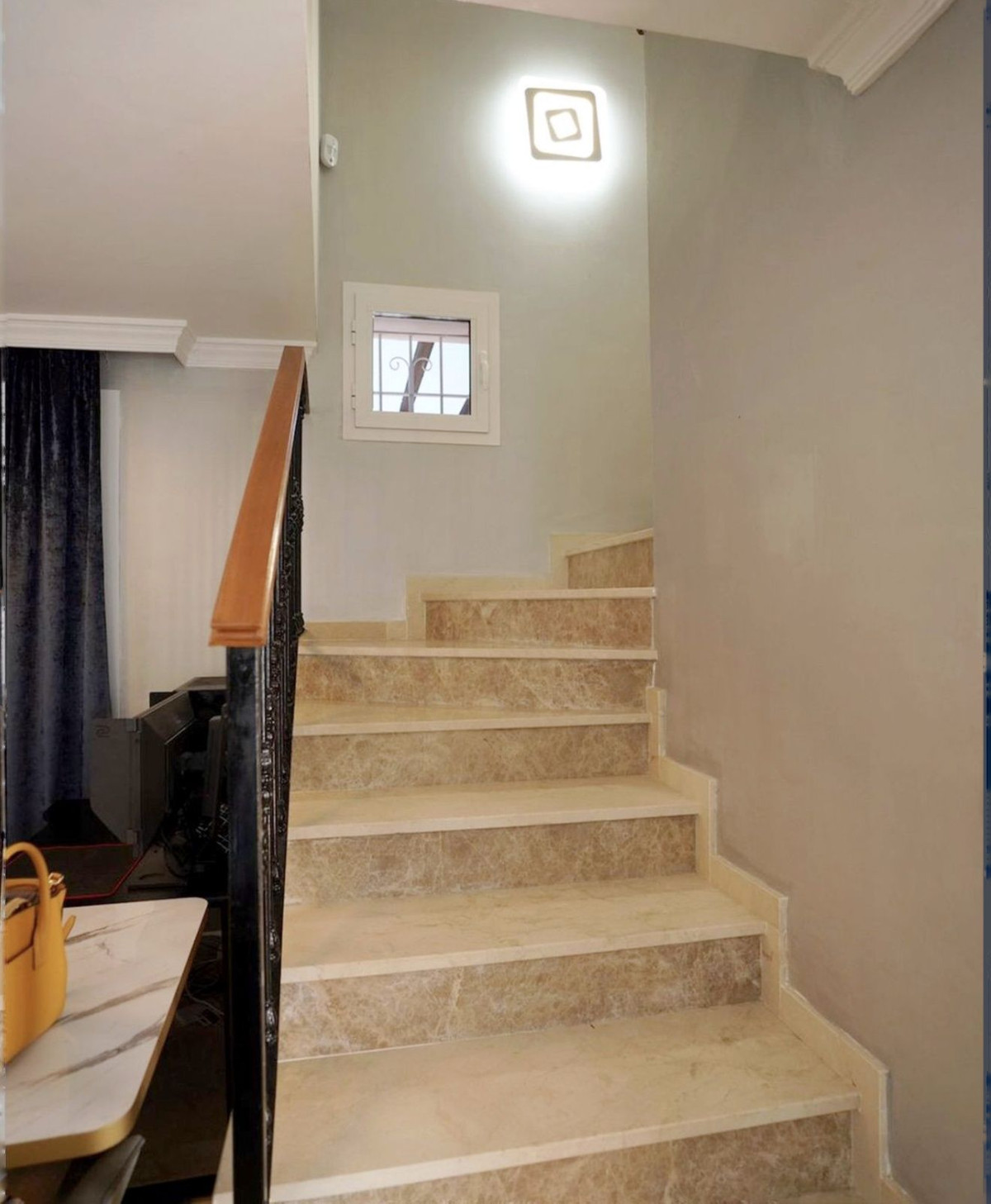 Townhouse te koop in Aloha | 2 slaapkamers H5021161