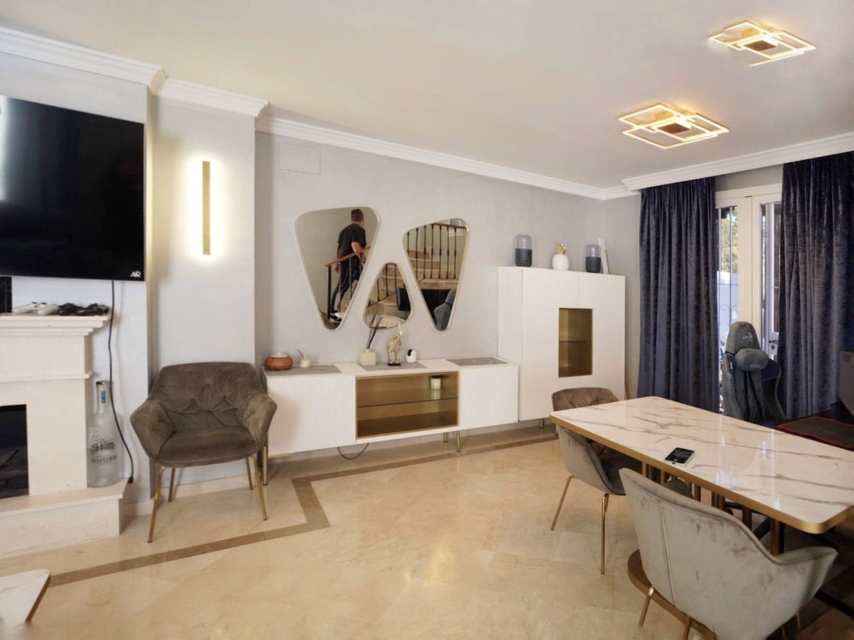 Townhouse te koop in Aloha | 2 slaapkamers H5021161
