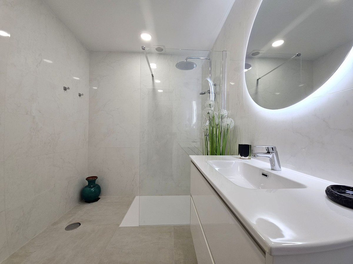 Geschakelde Woning te koop in Aloha | 3 slaapkamers H5064592