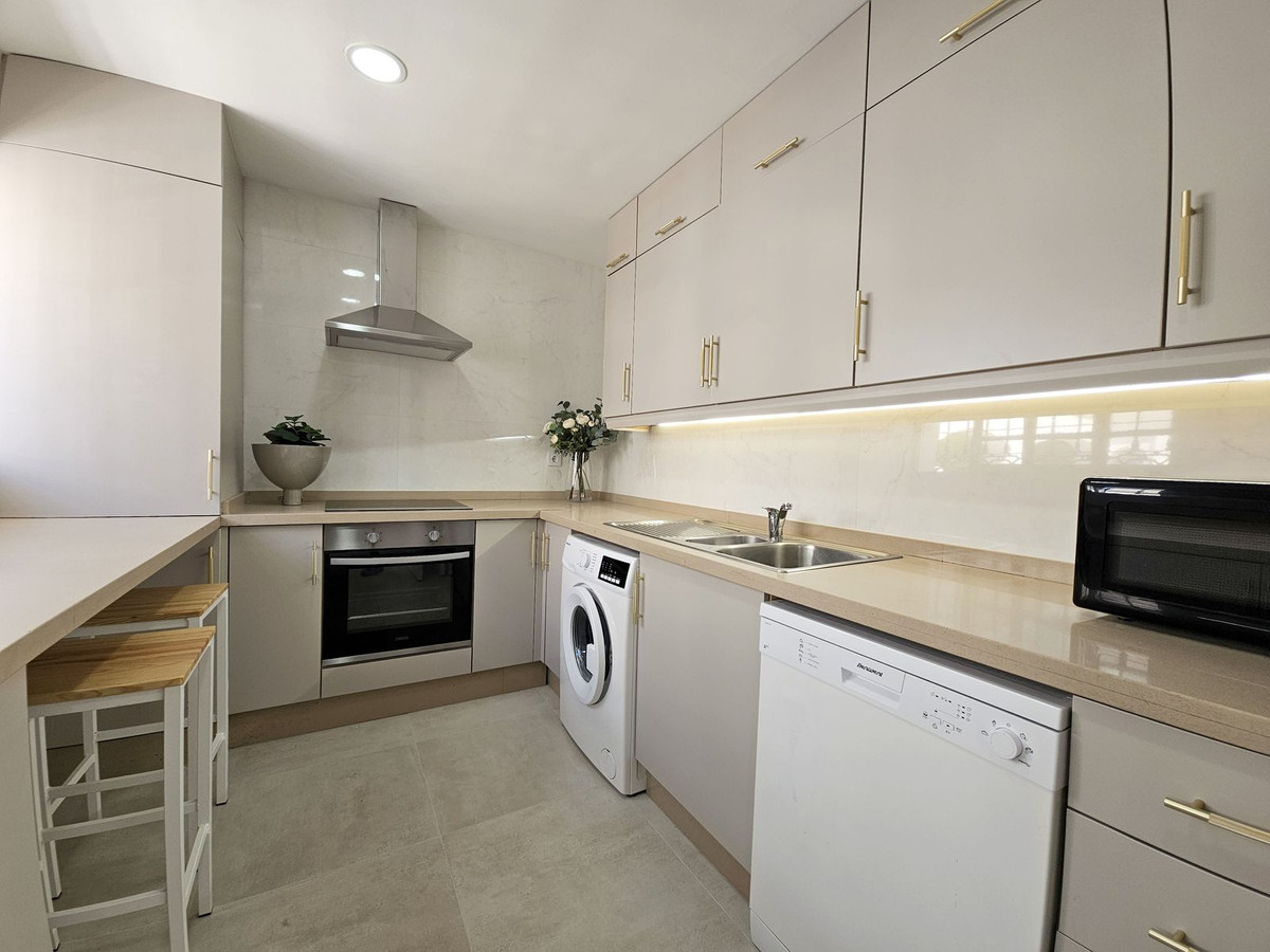 Geschakelde Woning te koop in Aloha | 3 slaapkamers H5064592