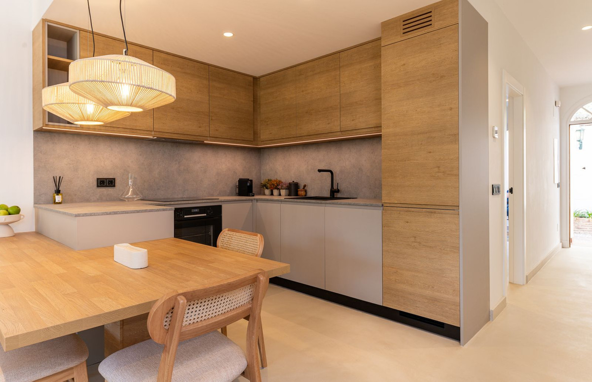 Huis te koop in Aloha | 3 slaapkamers H5076421